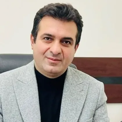 دکتر یاسر تقوی