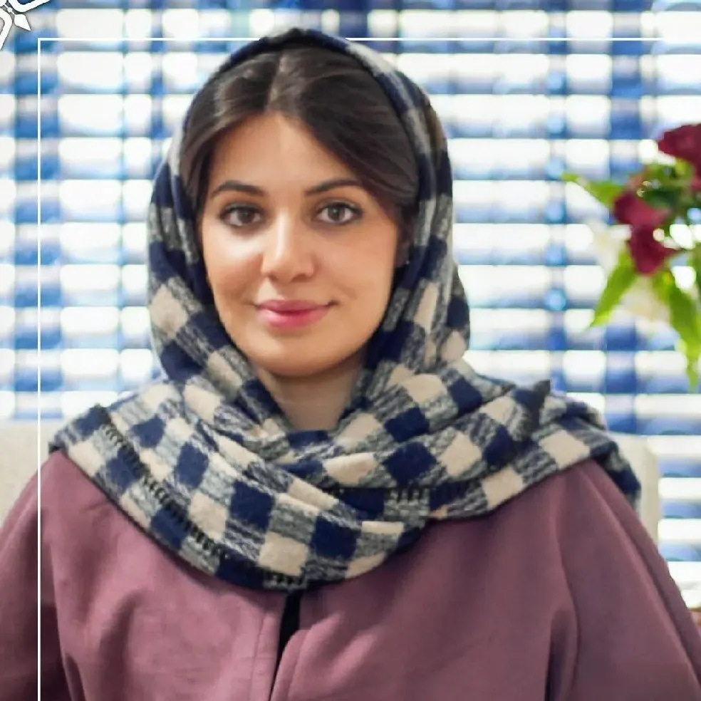 مینا نصیری