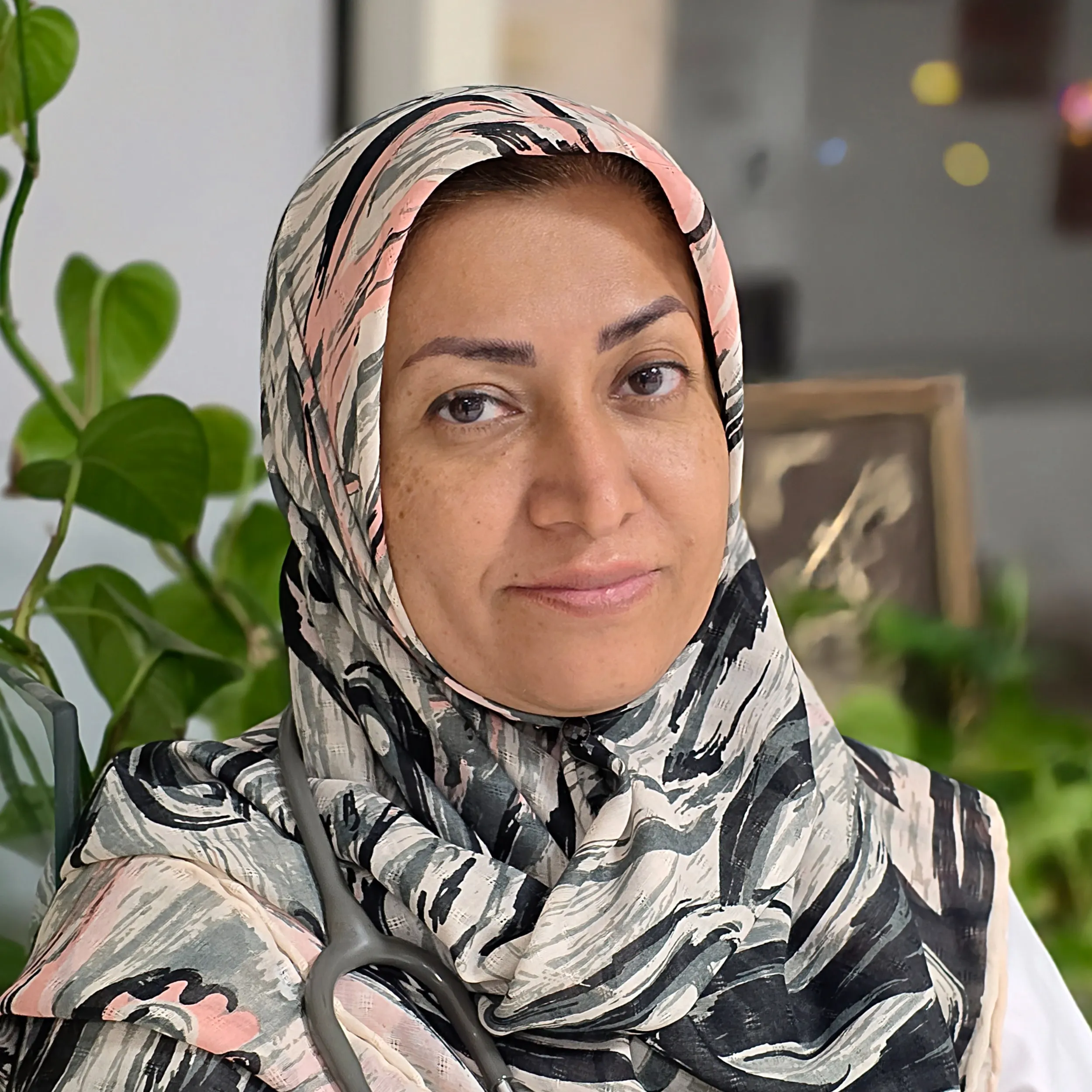 دکتر مریم محمدیان حکمی