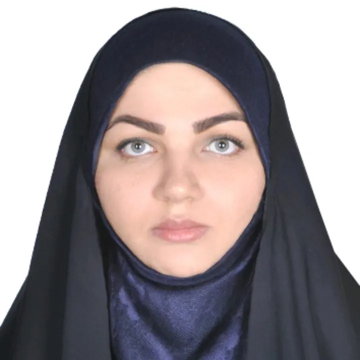 سعیده سادات اکبرزاده
