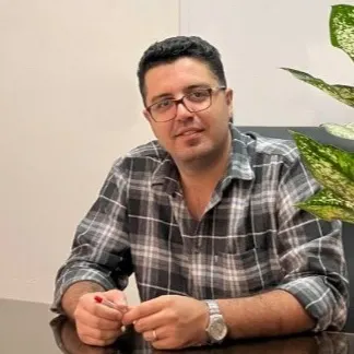 دکتر کیان ناصرنژاد