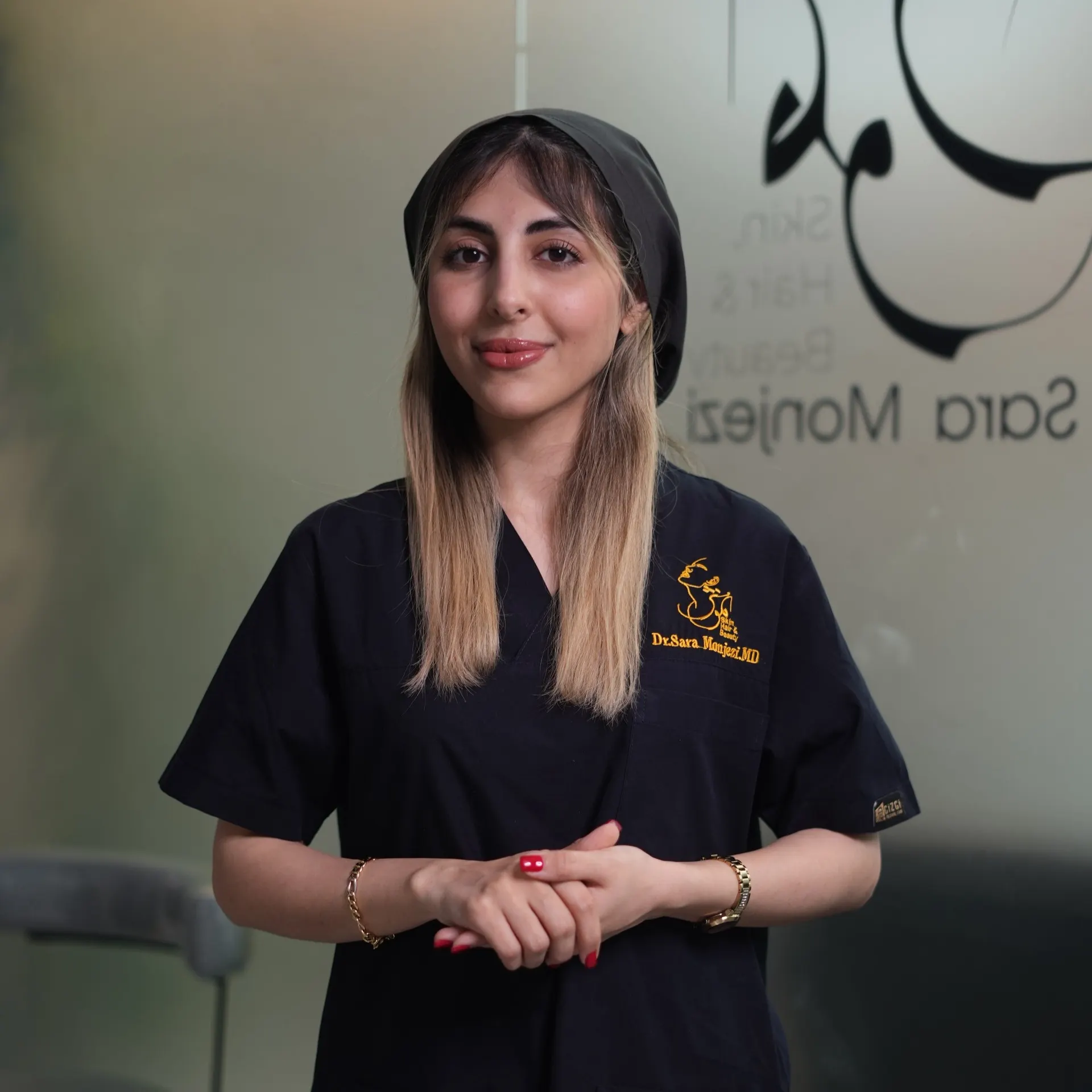 دکتر سارا منجزی