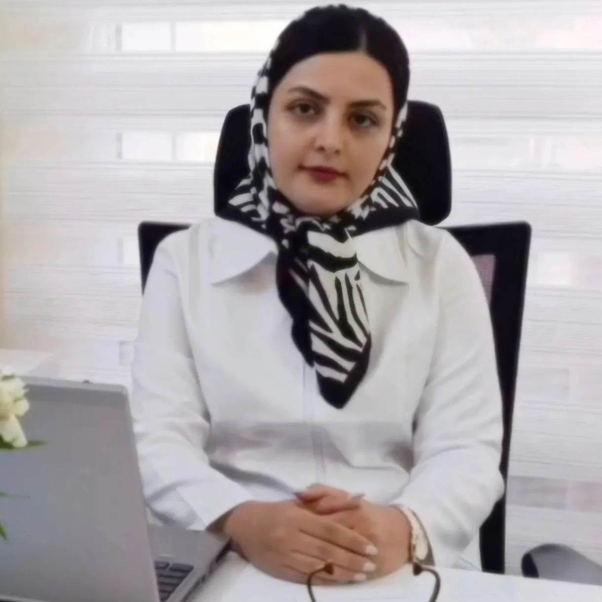 دکتر سرور احسانی
