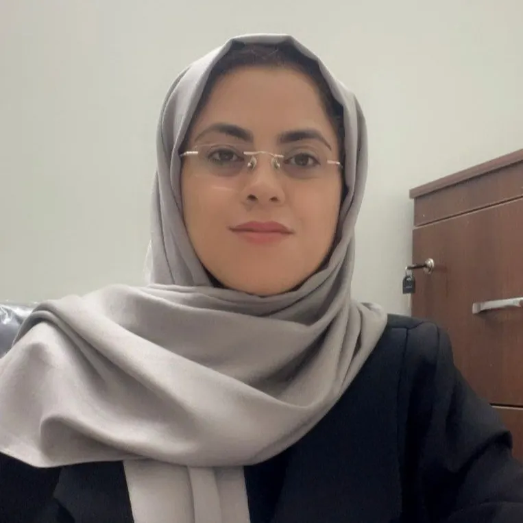 هاجر سیفی