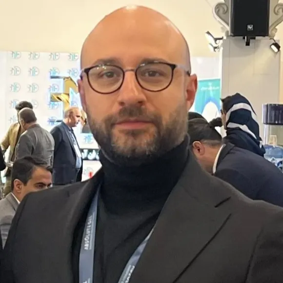 دکتر فواد فولادی