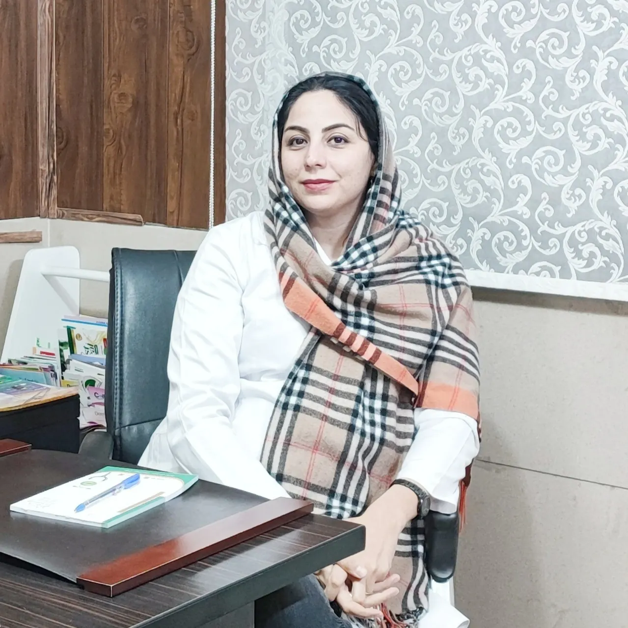پریسا زارعی شرق