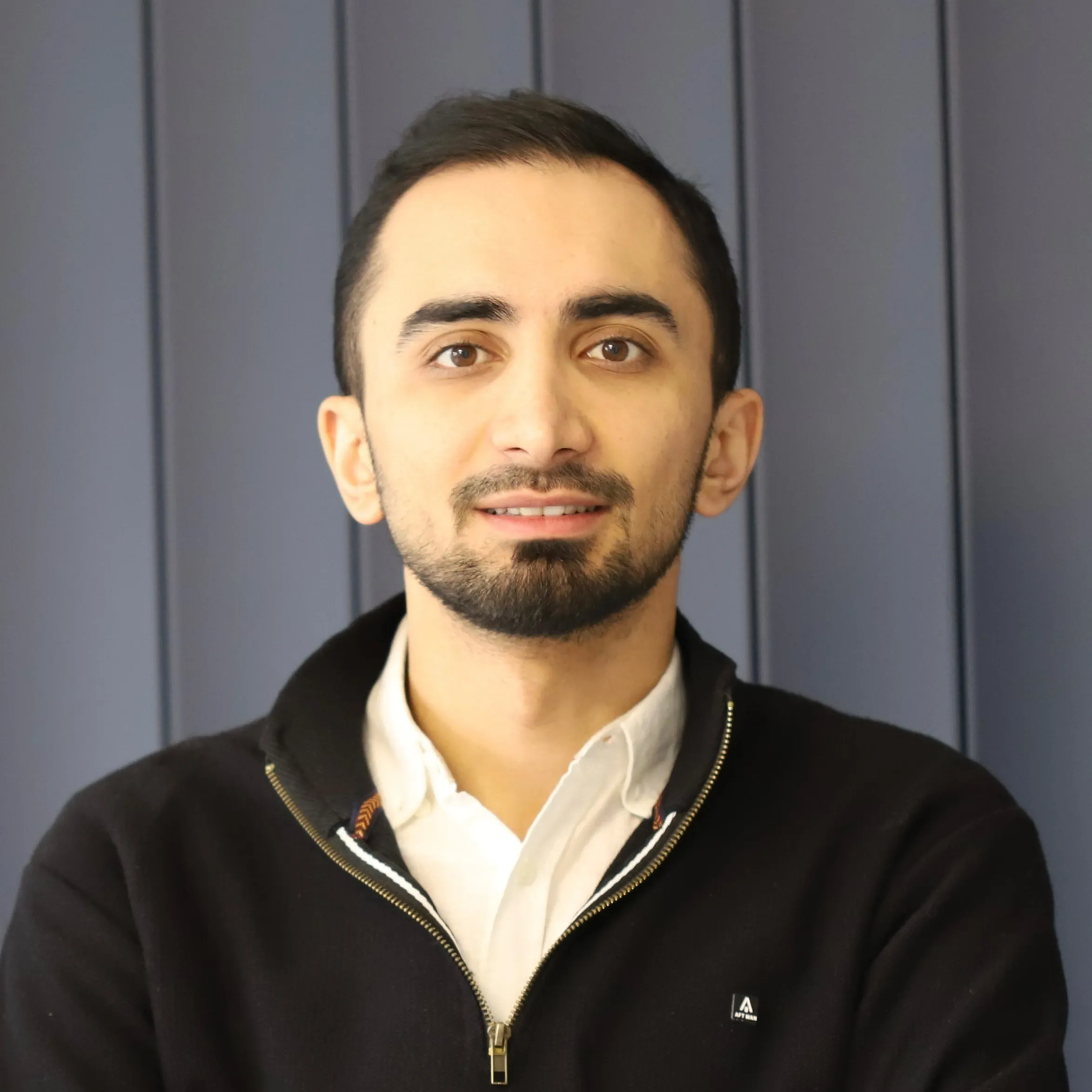 دکتر توحید بابائی