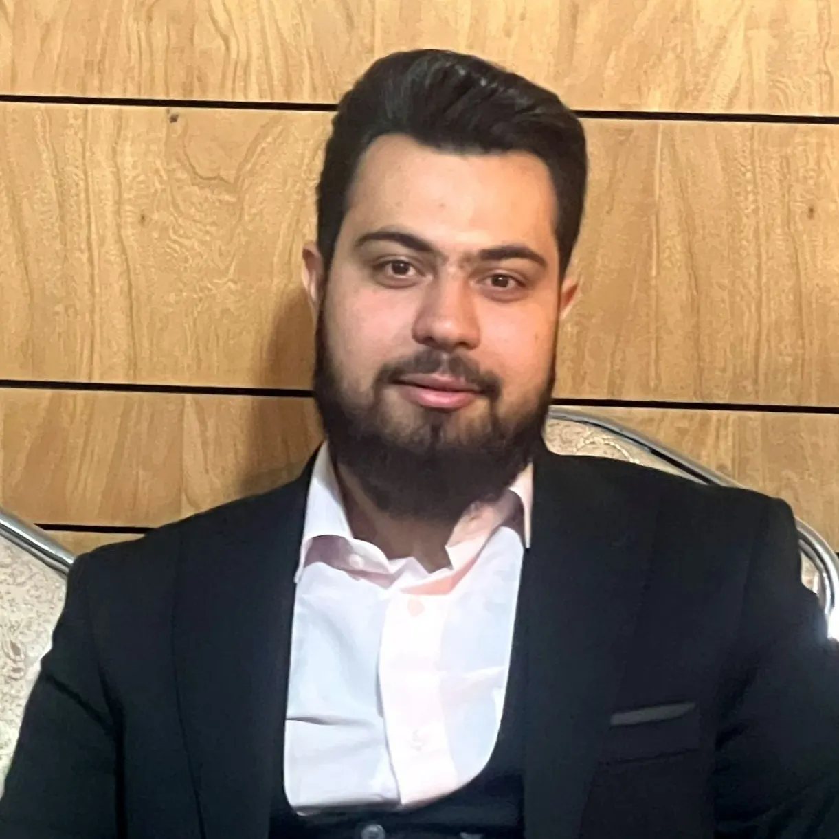 دکتر علی داستانپور حسین ابادی