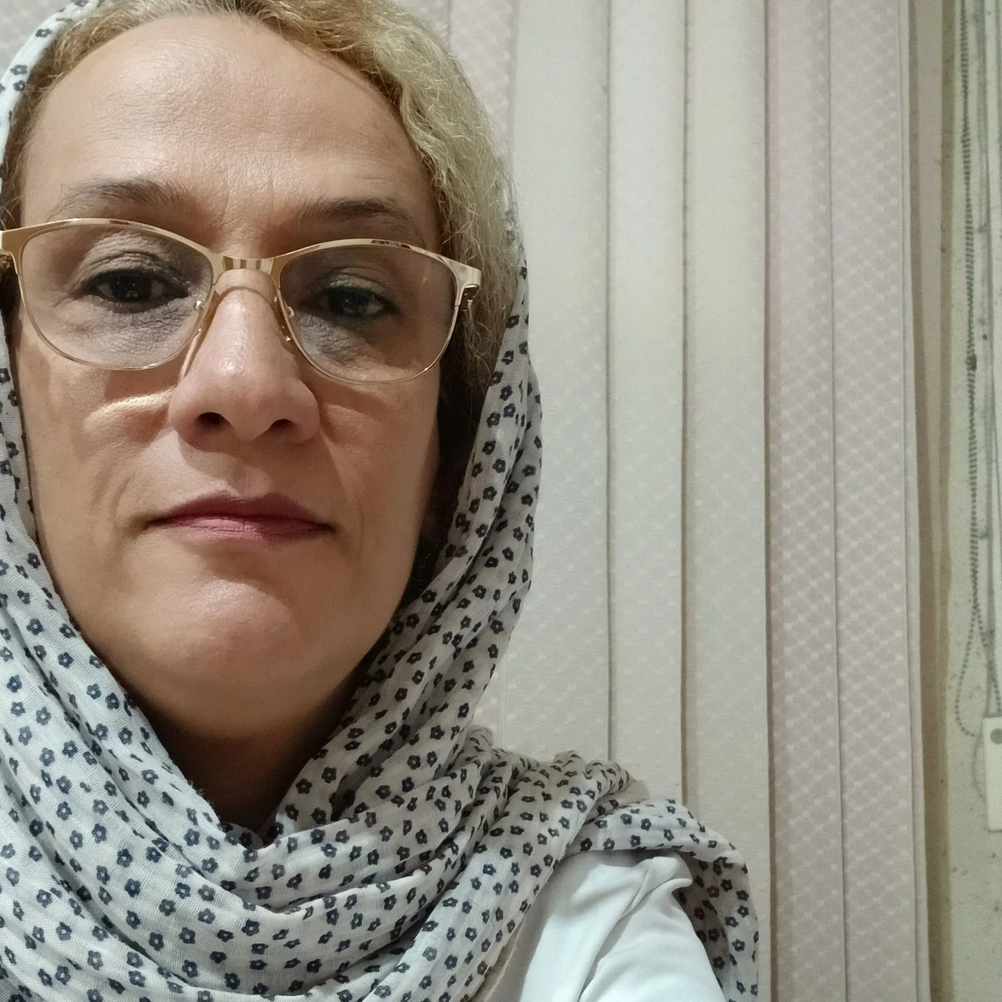 زهره حاجی واحدی