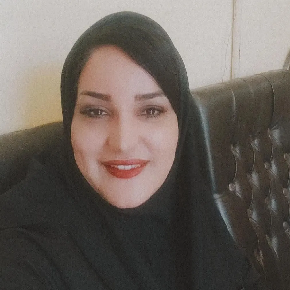 طاهره آئین