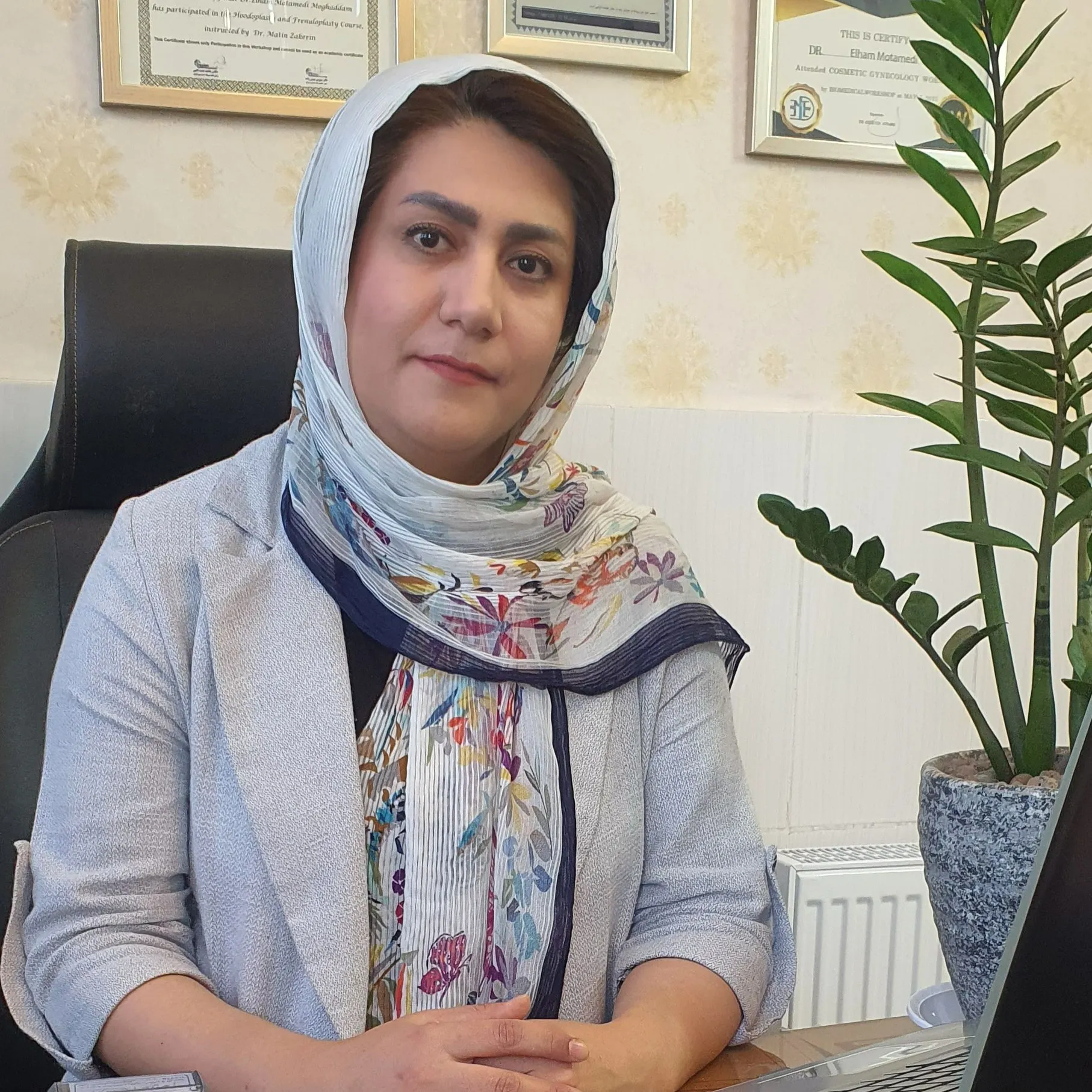 دکتر الهام معتمدی