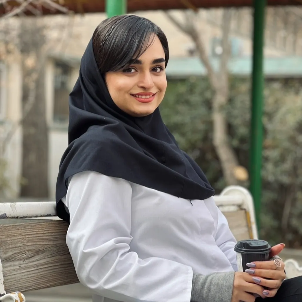 نگین قاسم پور