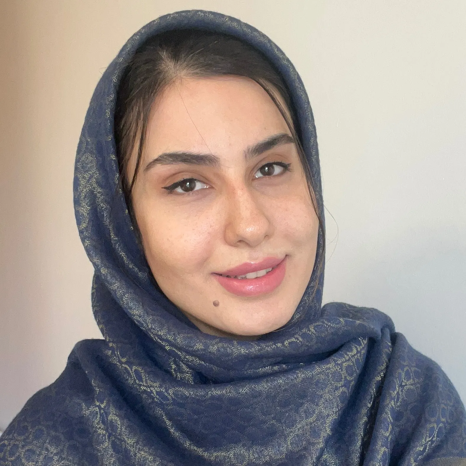 مهنوش محسناتی