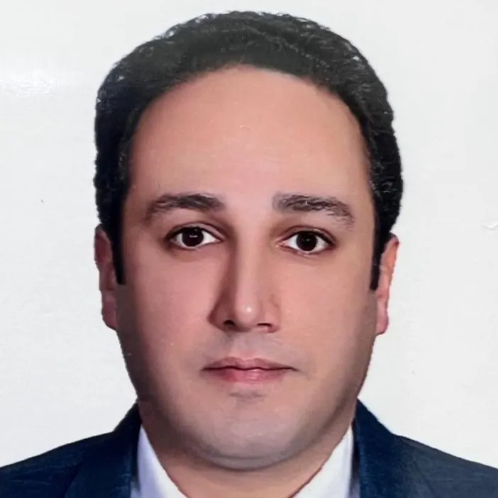 دکتر آرش احمدی