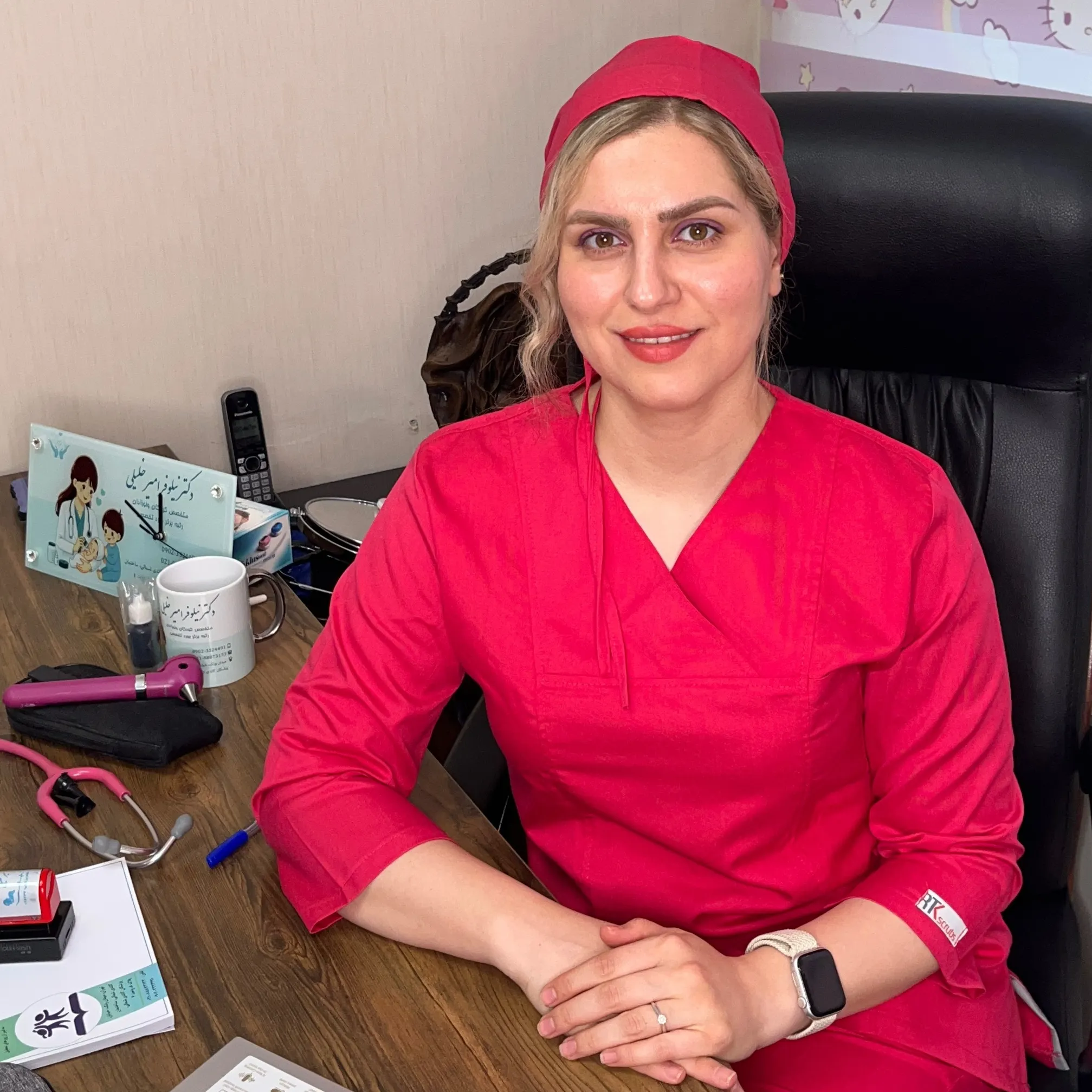 دکتر نیلوفر امیرخلیلی