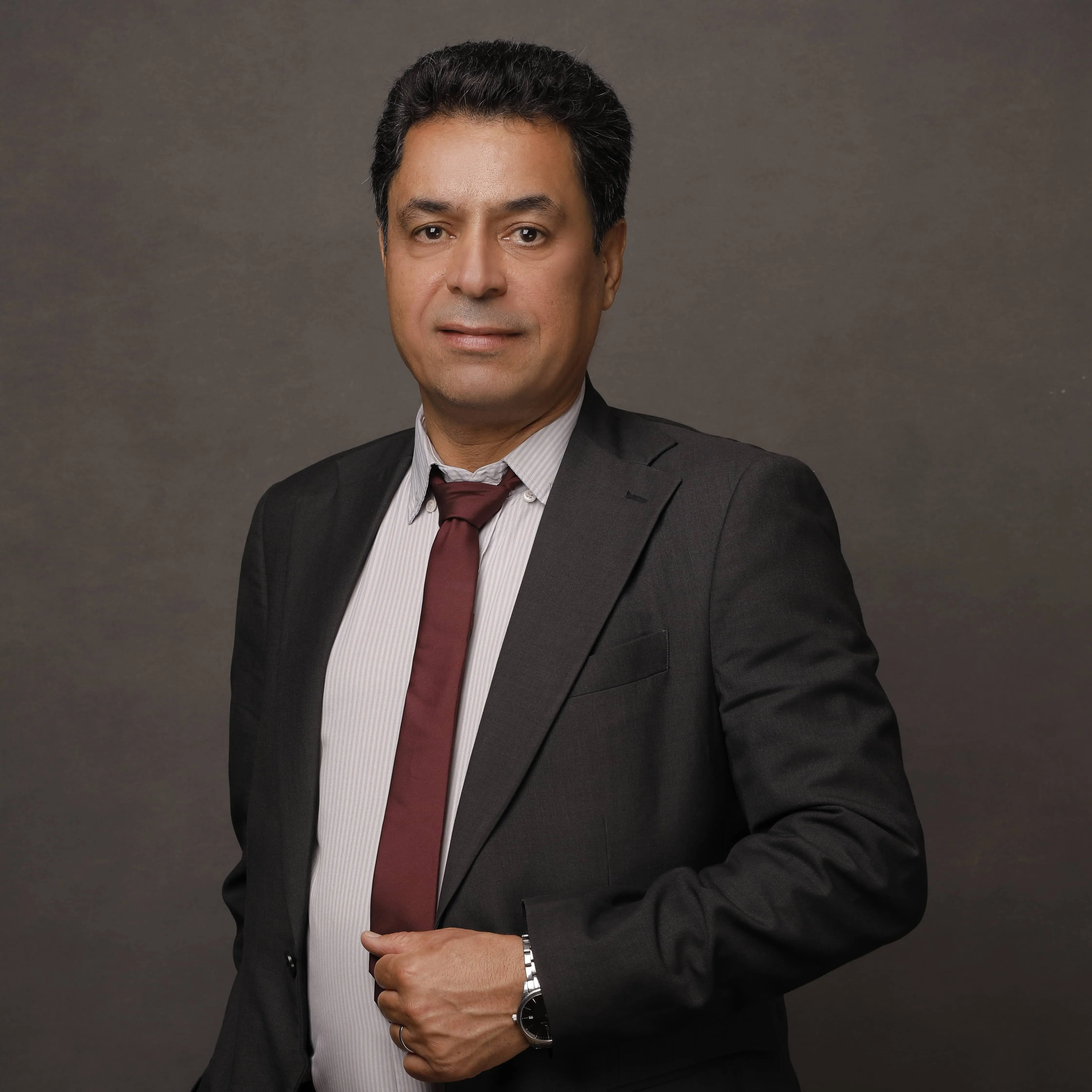 دکتر علیرضا اسدی