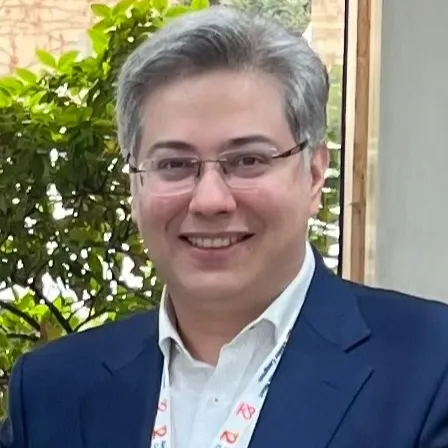 دکتر مانی قربان زاده اقدم