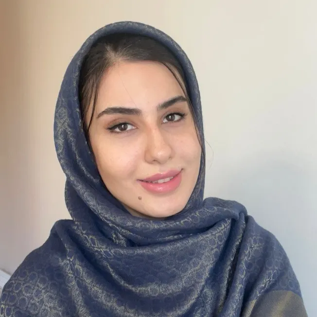 مهنوش محسناتی