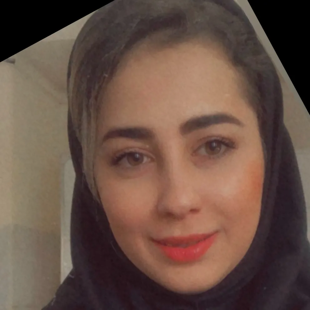 سارا حمزه خانی
