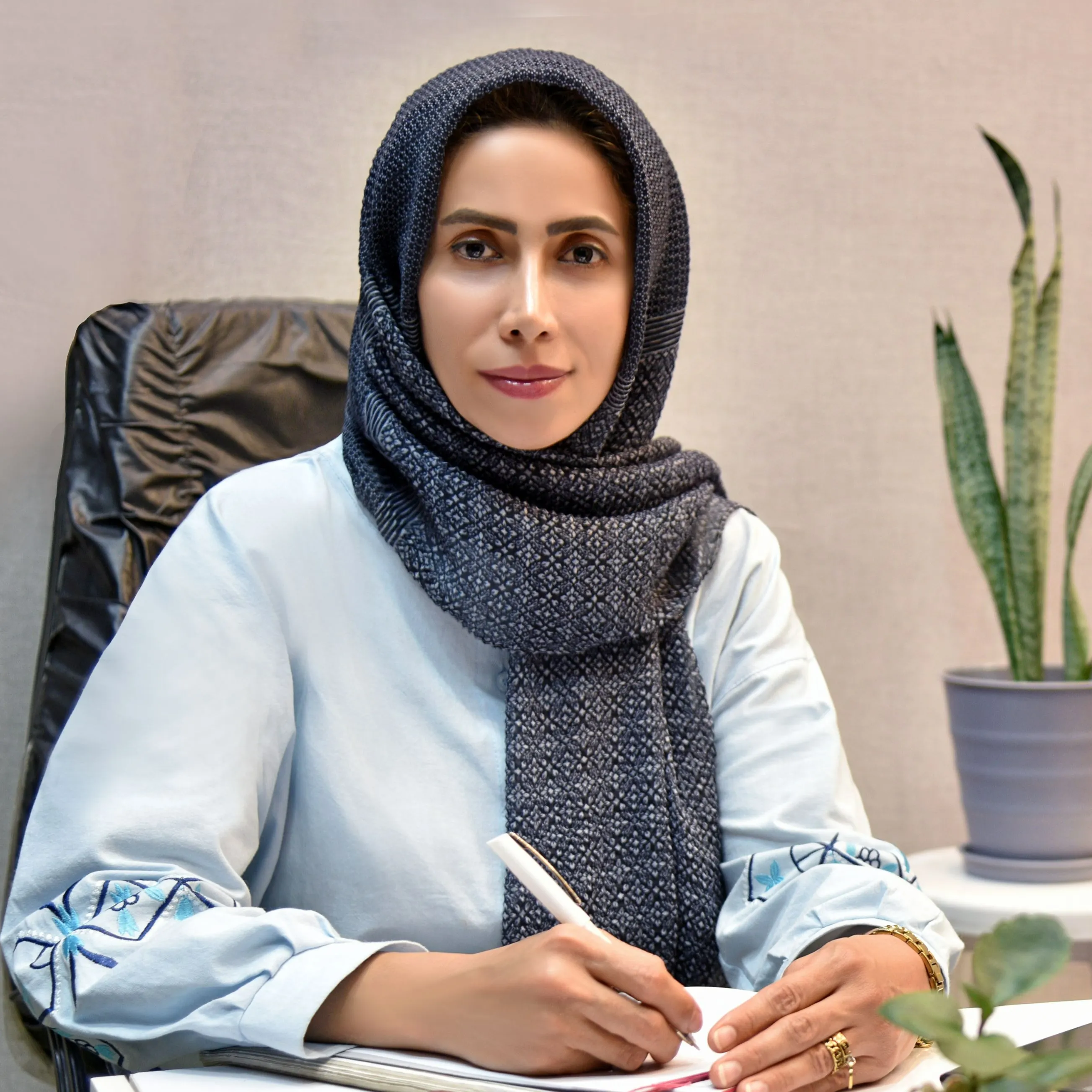 الهه السادات بنی هاشمی