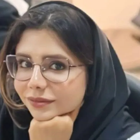 کیانا دکترصفایی