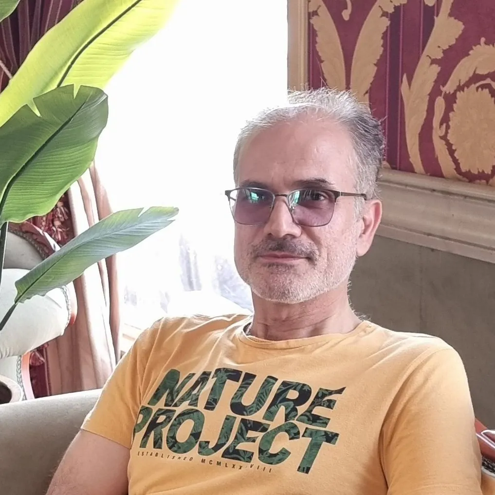 دکتر وحید کامرو