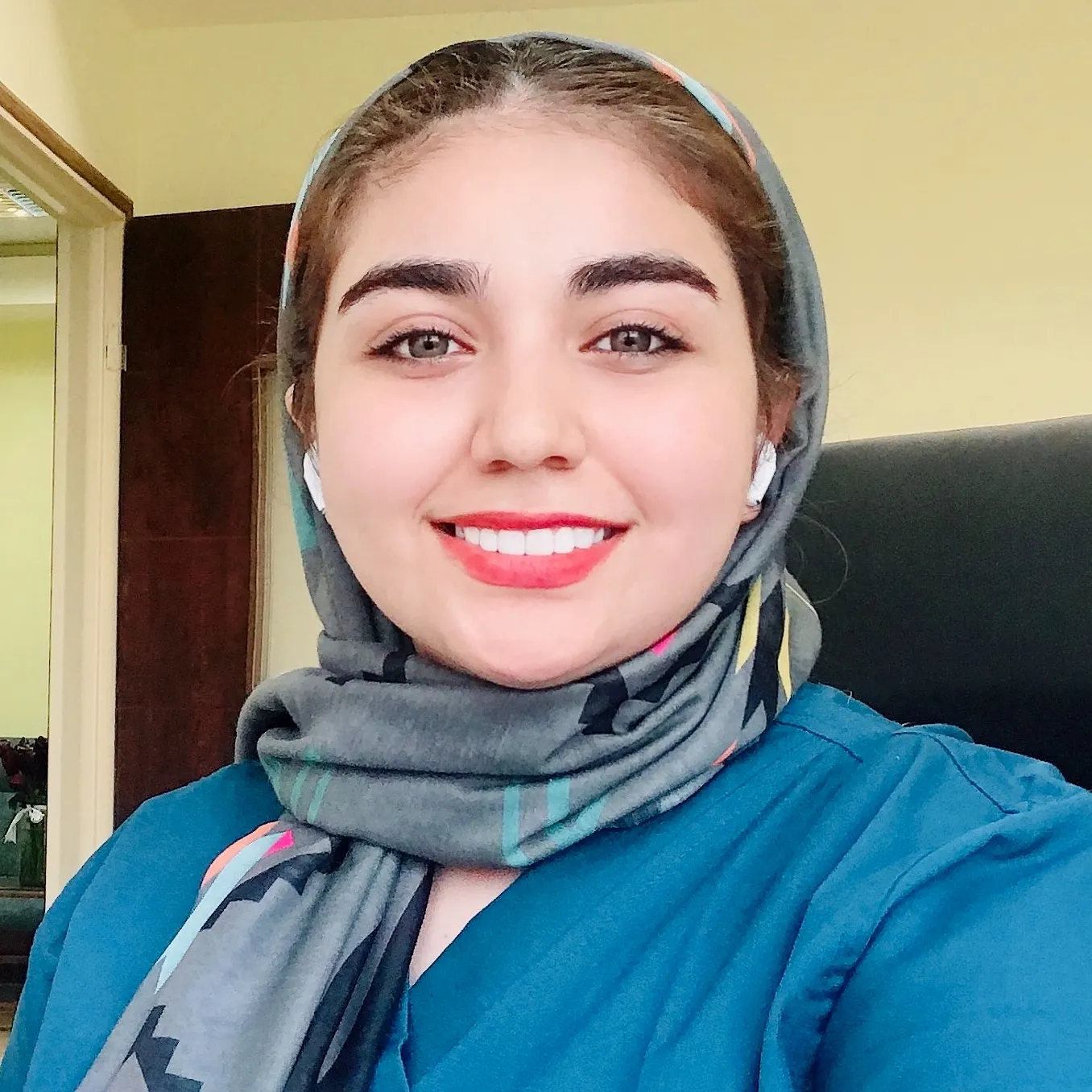 سحر آبش وند فرد