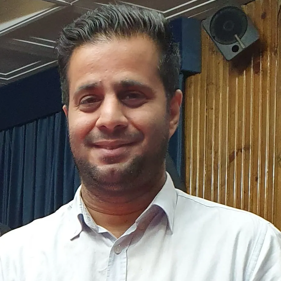 محسن حمزه