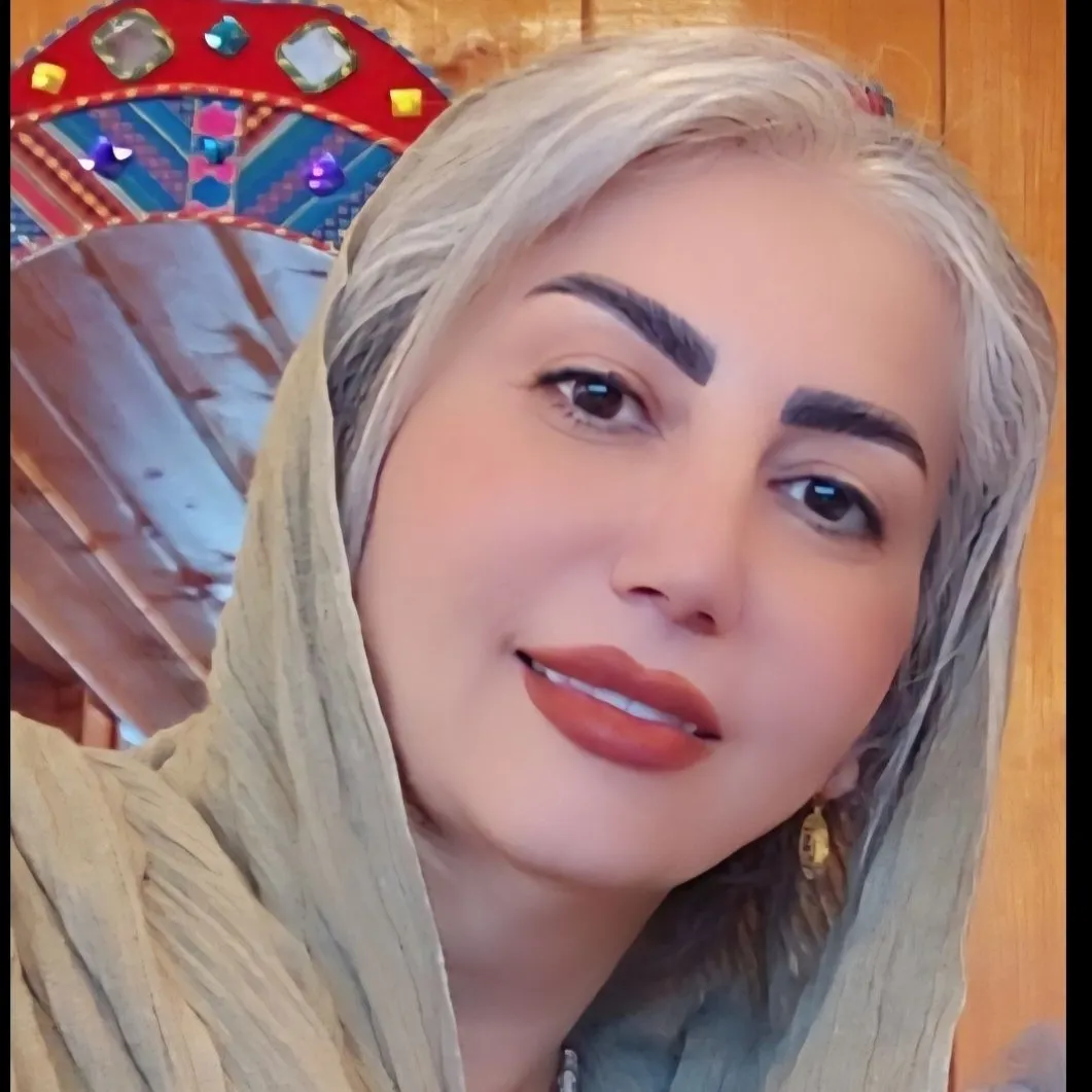 فرزانه ایزدی