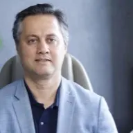 دکتر سیدمازیار مطیعی لنگرودی