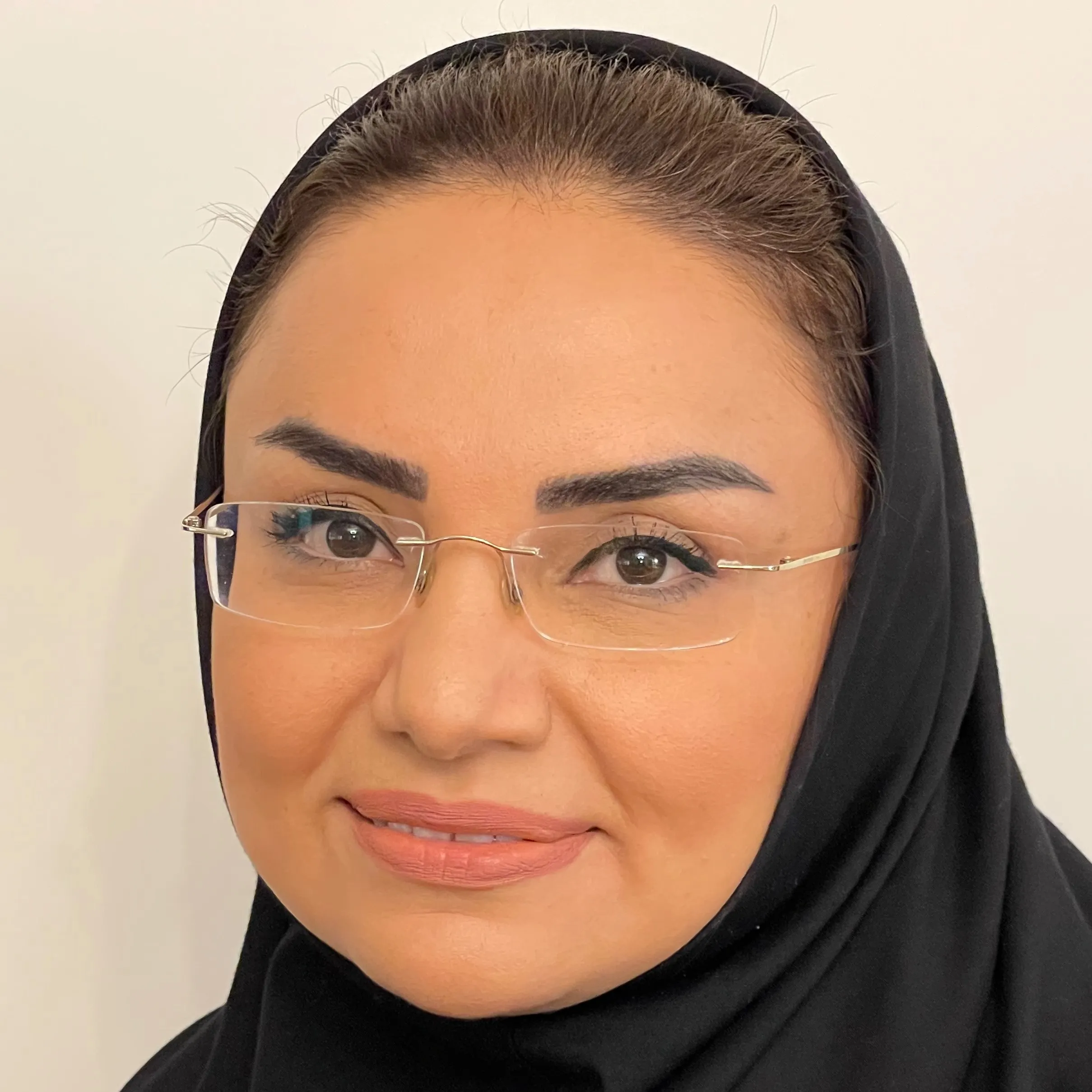 دکتر وحیده هاتف تبار