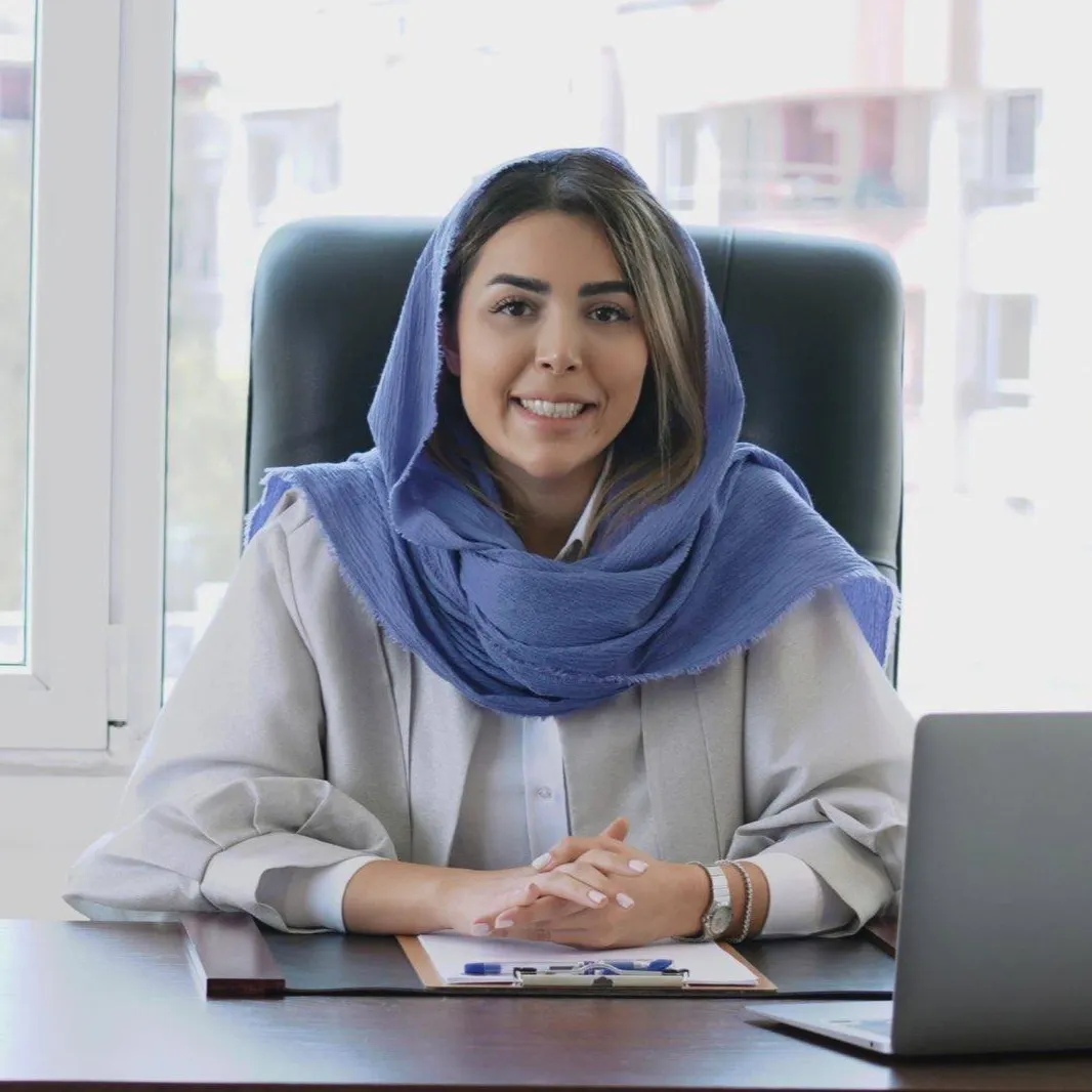 دکتر مانا عطاری