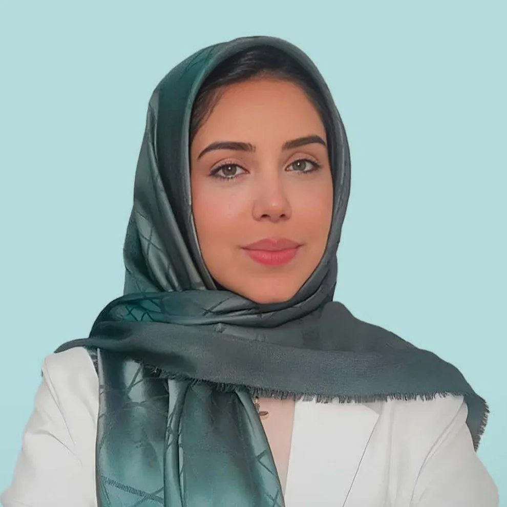 فاطمه طرفی