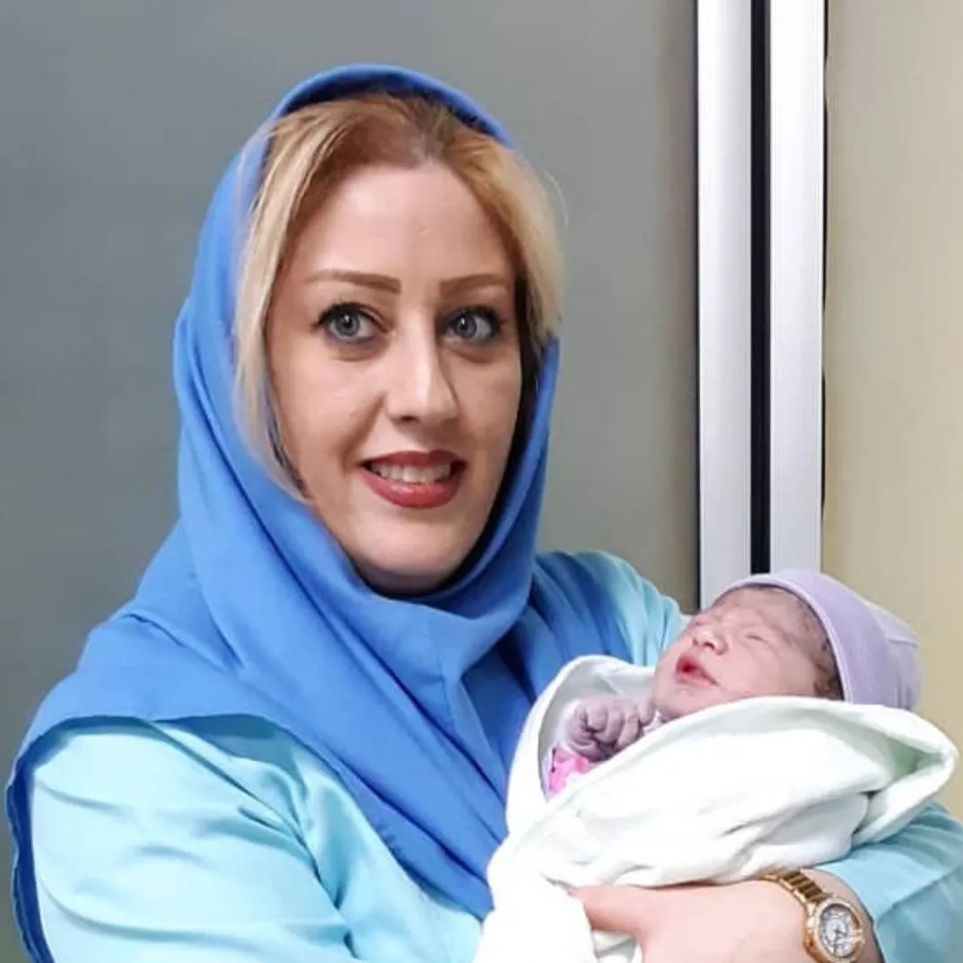 نادیا دهقانی