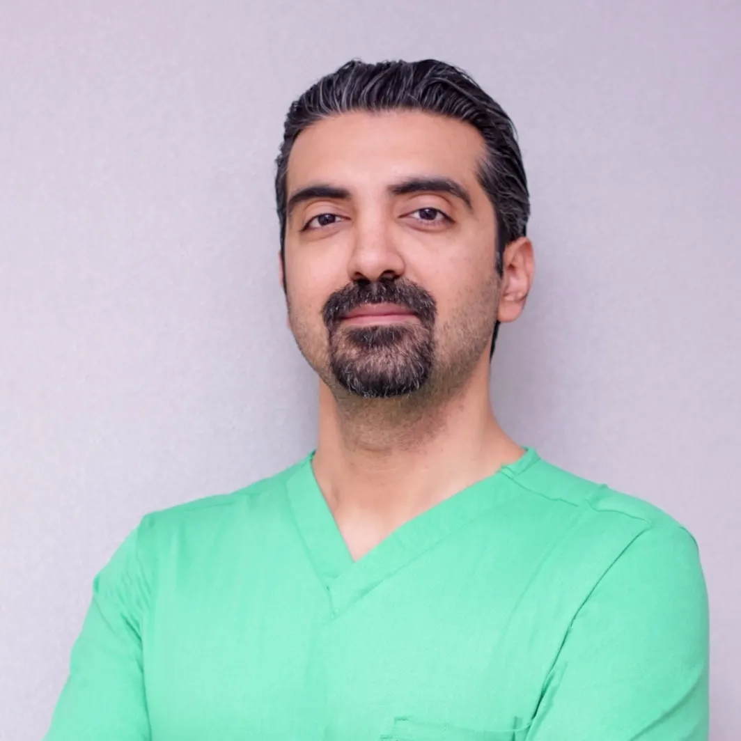 دکتر امیر کیامرزمیلانی