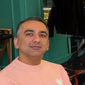 فرشاد علوی