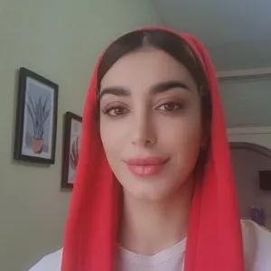 شیرین حسنی