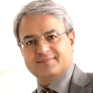 دکتر آرین آرین پور