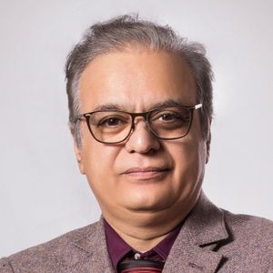 دکتر بهروز نیک نام