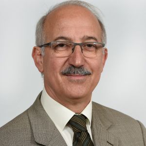 دکتر فیروز ناظم
