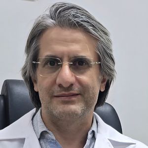 دکتر مهدی وفادار