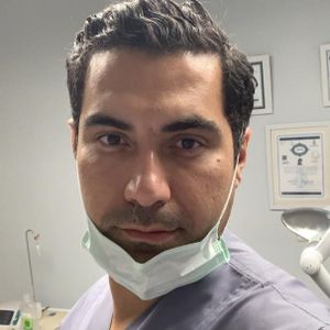دکتر آرش ظفرفاضلی