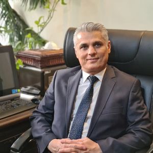 دکتر احمد صادقی