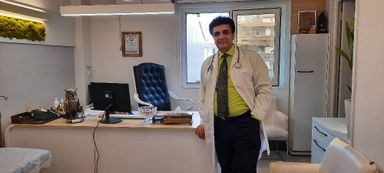 دکتر علیرضا اسفندیاری 2