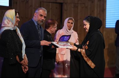 دکتر منصوره امیرشاهی 1