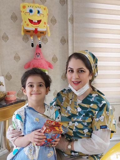 دکتر نیلوفر گودرزی 3