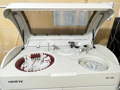 آزمایشگاه راد شیراز 2