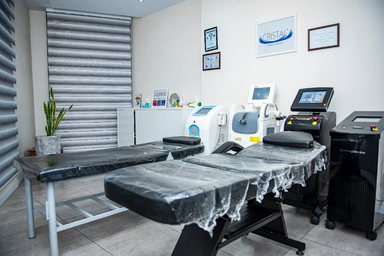 کلینیک پوست و لیزر نیک رویان کرج 3