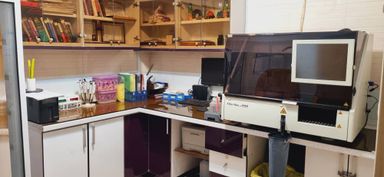 آزمایشگاه درمانگاه ابوریحان قم 10