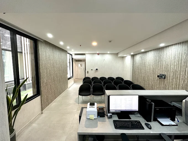 مرکز تصویربرداری دکتر هاشم مولوی اصفهان 3